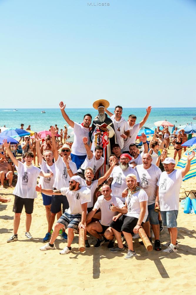Processione di San Calogero in spiaggia | Fotografie a cura di Maria Licata